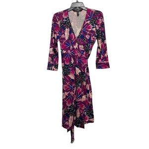 Diane Von Furstenberg Cuffed Sleeves Silk Floral Print Wrap Dress (10)